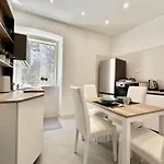 Casa Frech Апартаменты Триест
